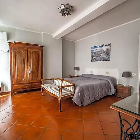 Hotel Treinin 3*